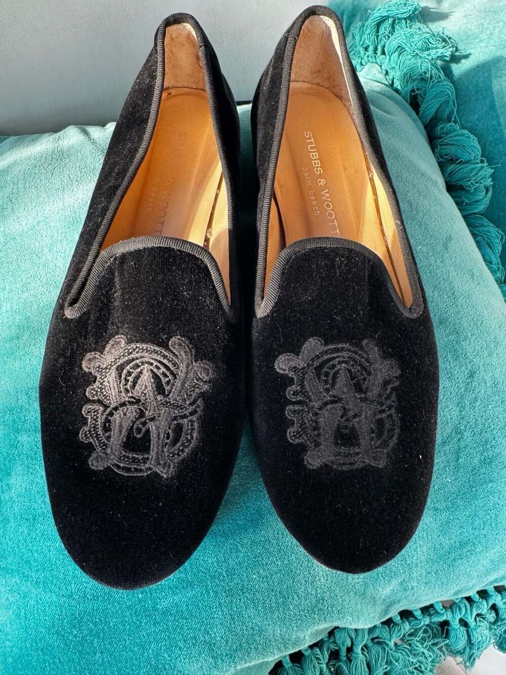 Stubbs & Wootton Black Velvet Slippers Embroidered Crest Loafers men’s 9.5